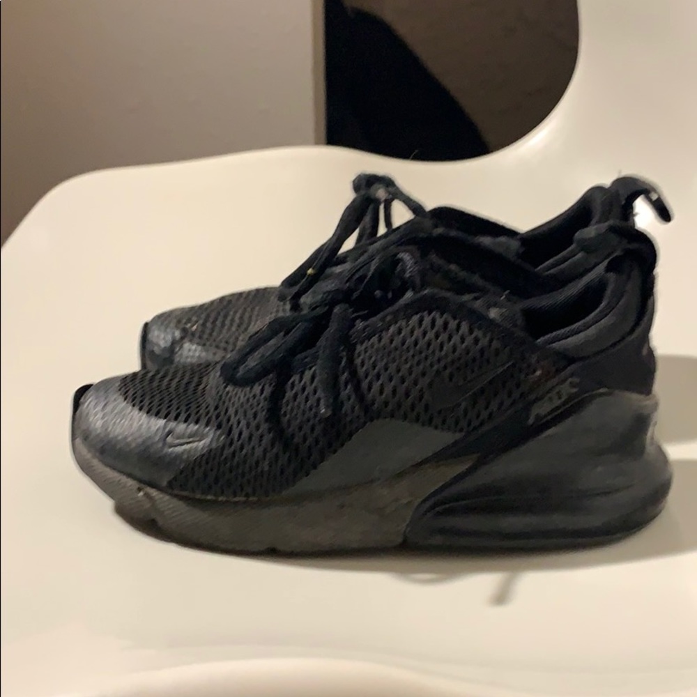 Nike Air Max 270